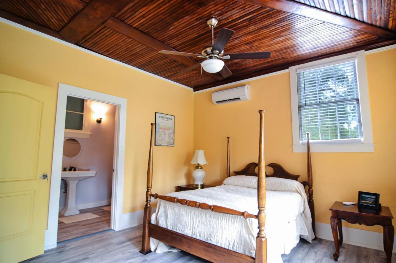 Blue Sky Manor Hotel Interlachen Екстериор снимка